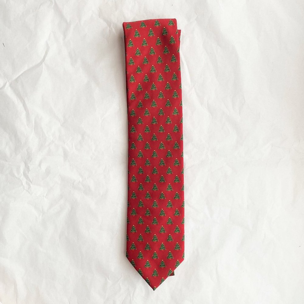 NWT Men's Holiday Traditions Christmas Tree Tie